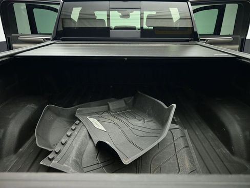 Used 2024 Chevrolet Silverado 2500 ZR2 w/ Technology Package image 68