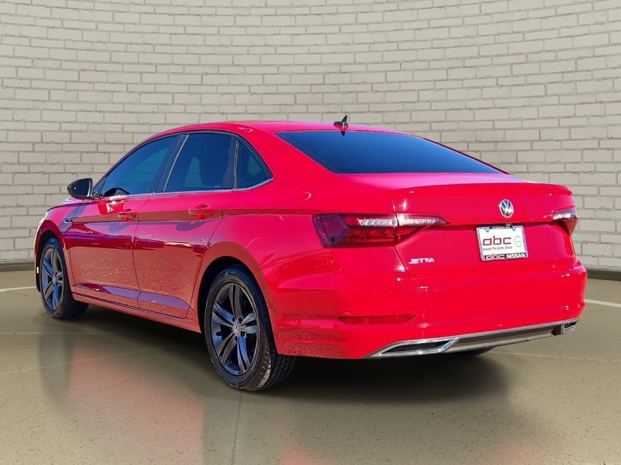 Used 2020 Volkswagen Jetta R-Line w/ R-Line Cold Weather Package FWD image 7
