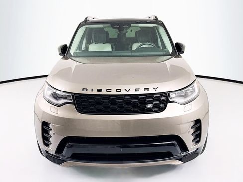 Used 2025 Land Rover Discovery Dynamic SE AWD/4WD image 2