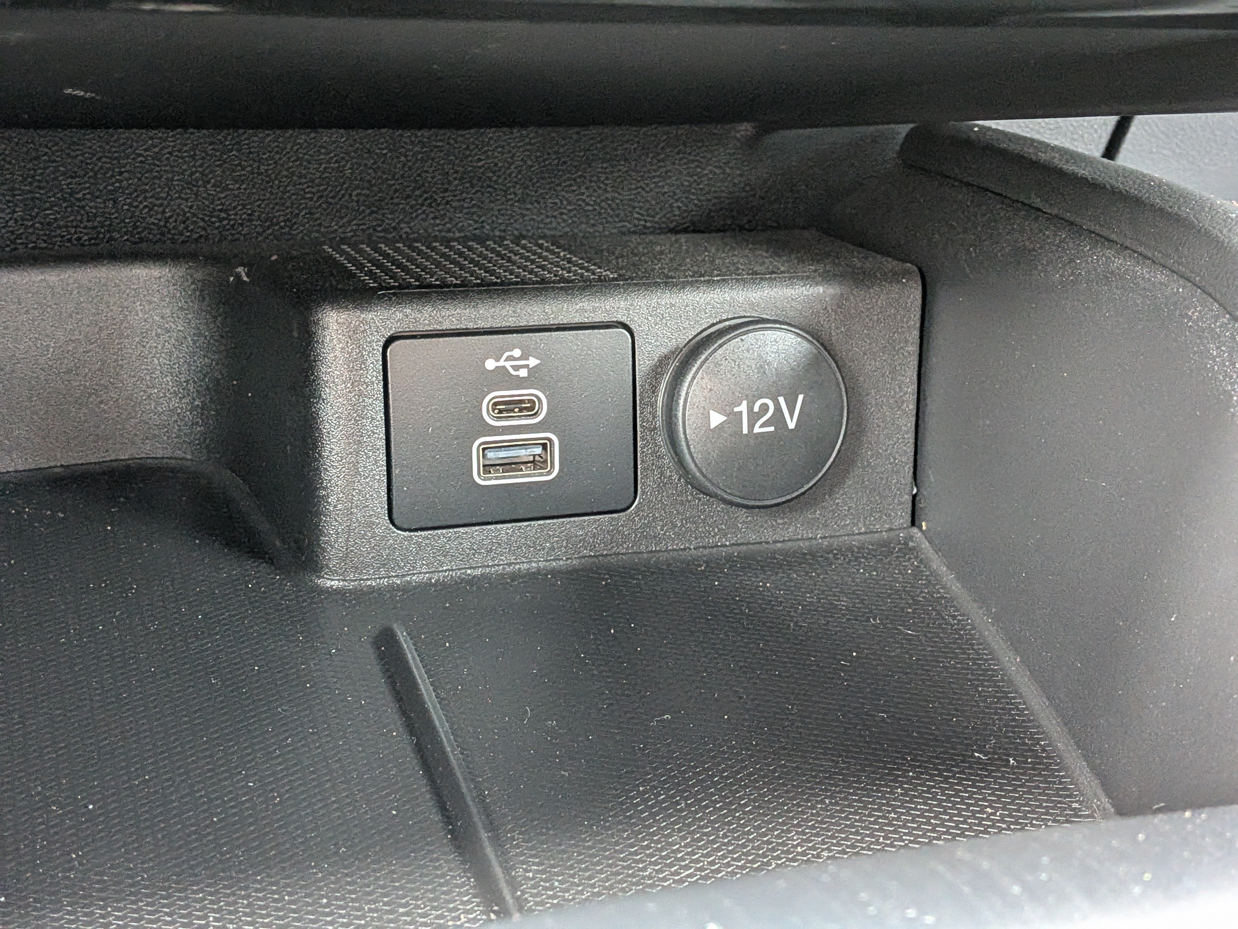 Used 2025 Ford Escape ST-Line w/ Equipment Group 301A FWD image 30