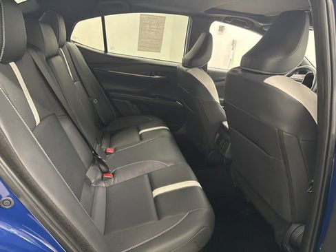 Used 2025 Toyota Camry SE w/ Multimedia Upgrade Package image 20