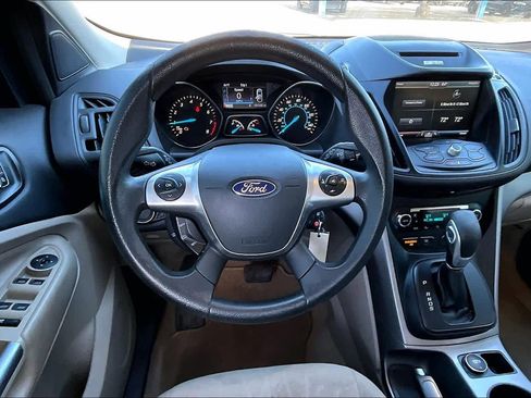 Used 2015 Ford Escape SE w/ Equipment Group 201A image 5