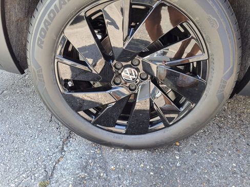 New 2026 Volkswagen Atlas SE image 22