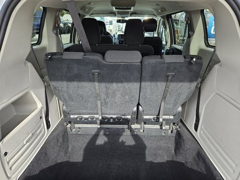 Used 2017 Dodge Grand Caravan SE w/ Power Window Group image 24