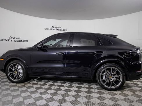 Used 2021 Porsche Cayenne Turbo AWD/4WD image 11