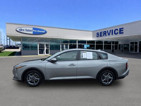 Used 2025 Kia K4 FWD image 5