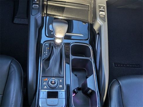 Used 2022 Kia Telluride S image 28