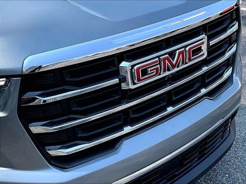 Used 2026 GMC Acadia Elevation w/ Elevation Premium Package AWD/4WD image 30