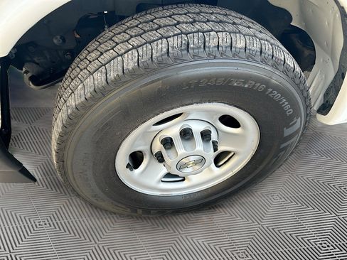 Used 2020 Chevrolet Express 2500 w/ Driver Convenience Package image 31