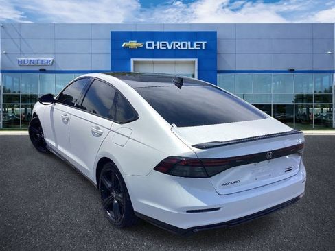 Used 2024 Honda Accord Sport image 2