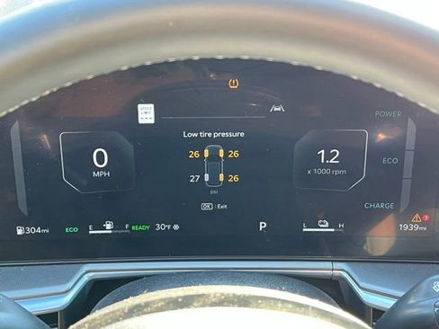 Certified 2025 Kia Sorento SX Prestige image 32