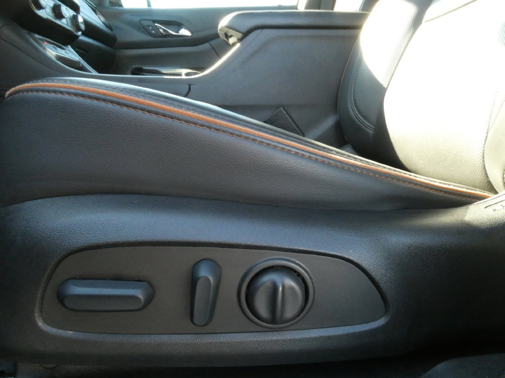 Certified 2022 GMC Acadia AT4 w/ Preferred Package AWD/4WD image 29