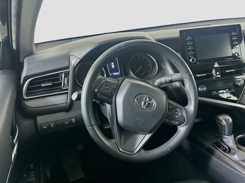 Used 2024 Toyota Camry SE FWD image 18