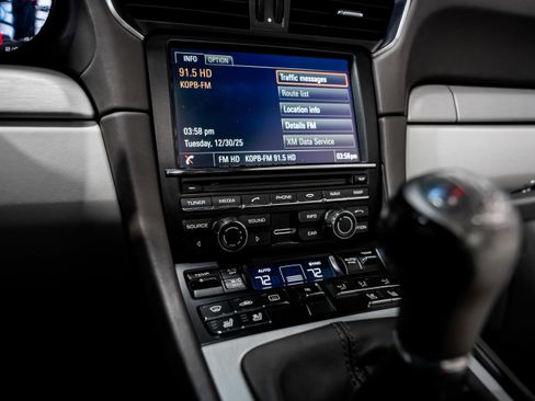 Used 2015 Porsche 911 Targa 4 image 12