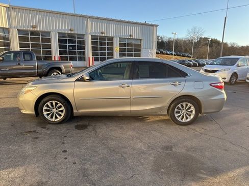 Used 2017 Toyota Camry LE w/ Protection Package (Q2) image 5