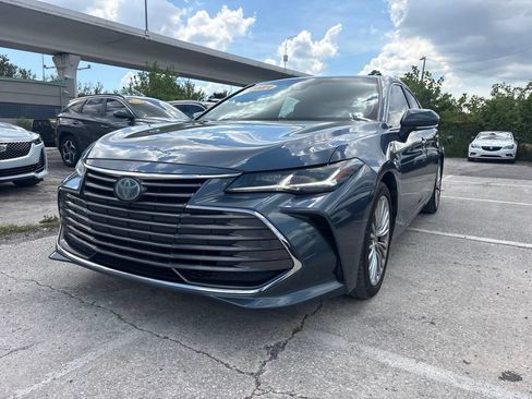 Used 2021 Toyota Avalon Limited FWD image 7