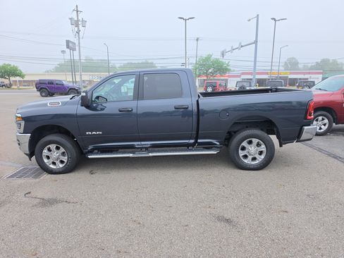Used 2025 RAM 2500 Big Horn AWD/4WD image 6