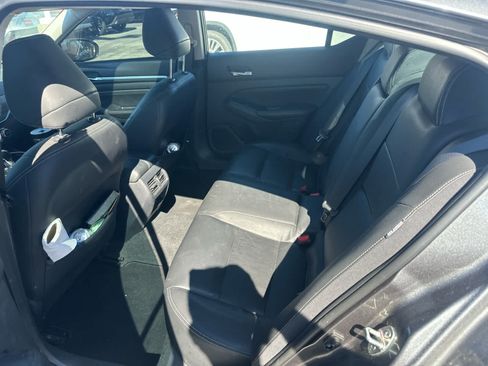 Used 2019 Nissan Altima 2.5 SL AWD/4WD image 9