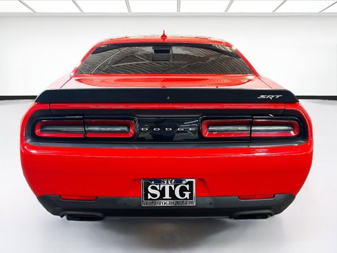 Used 2015 Dodge Challenger SRT Hellcat image 5