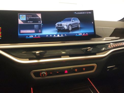Used 2026 BMW X7 xDrive40i AWD/4WD image 34