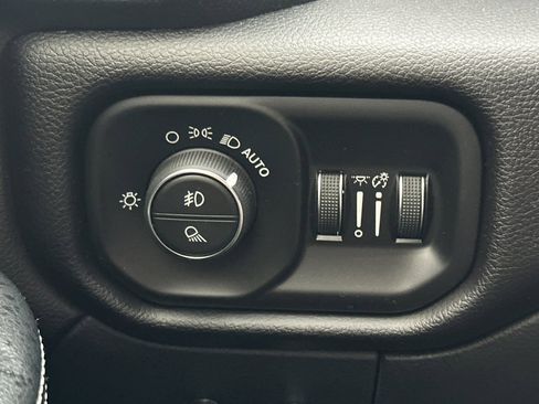 Used 2022 RAM 3500 Laramie image 39