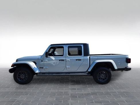 Used 2024 Jeep Gladiator Sport AWD/4WD image 6