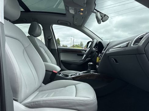 Used 2016 Audi Q5 2.0T Premium Plus w/ Technology Package AWD/4WD image 17