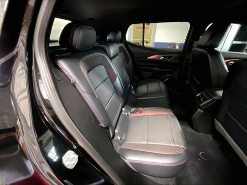 Used 2024 Chevrolet Equinox EV RS FWD image 16