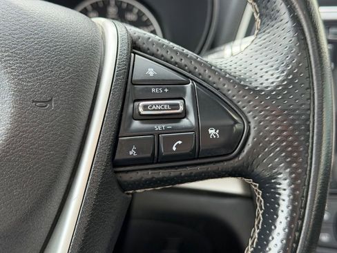 Used 2023 Nissan Maxima SL FWD image 18