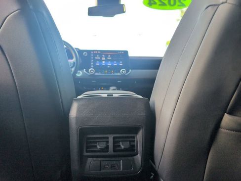 Certified 2024 Chevrolet Colorado Z71 w/ Z71 Convenience Package 2 image 30