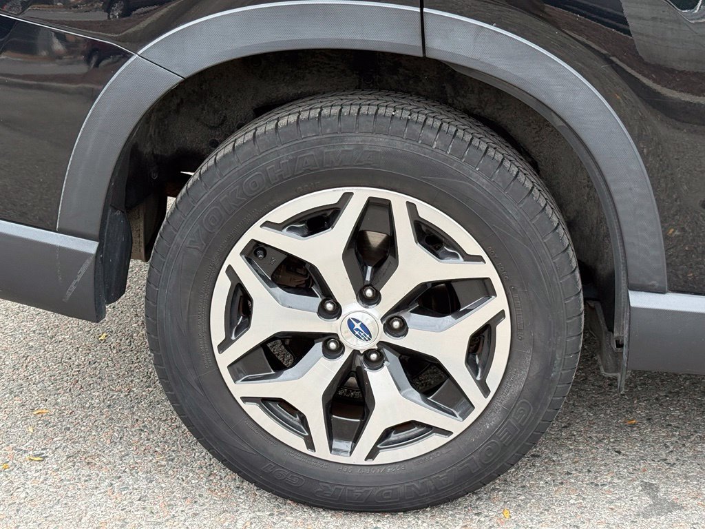Used 2019 Subaru Forester Premium AWD/4WD image 8