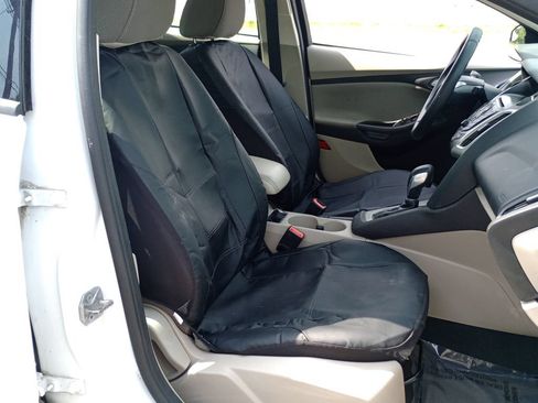 Used 2014 Ford Focus SE FWD image 22
