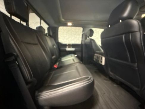 Used 2018 Ford F150 Lariat w/ Equipment Group 502A Luxury AWD/4WD image 12