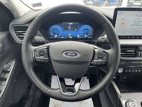 Used 2024 Ford Escape Platinum AWD/4WD image 13