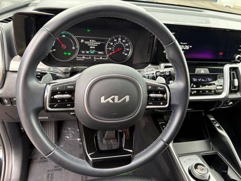 Used 2023 Kia Sorento EX AWD/4WD image 20