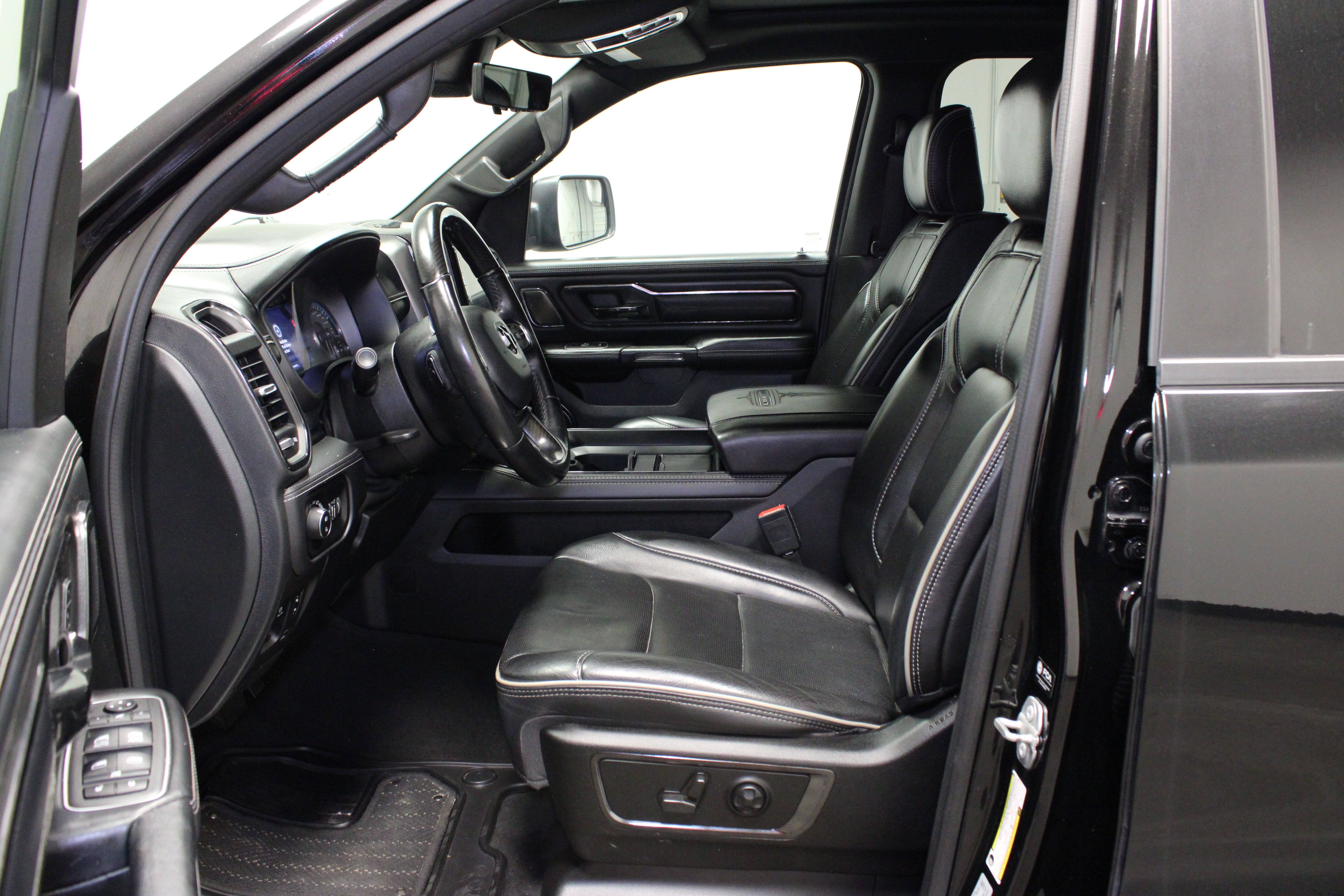 Used 2022 RAM 1500 Limited AWD/4WD image 19