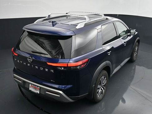 Used 2023 Nissan Pathfinder SL FWD image 32