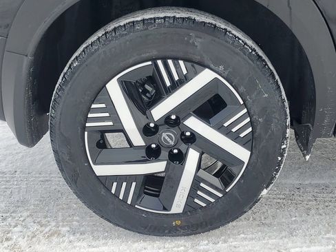 New 2026 Nissan Kicks SV w/ Cold Weather Package image 5