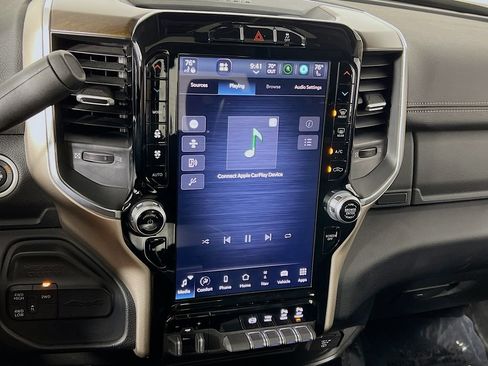 Used 2024 RAM 2500 Laramie AWD/4WD image 15