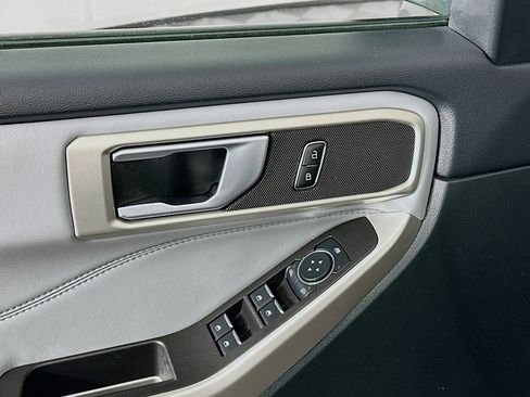 Used 2023 Ford Explorer XLT w/ Equipment Group 202A image 15