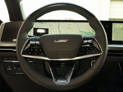 Used 2026 Cadillac Escalade ESV V image 11