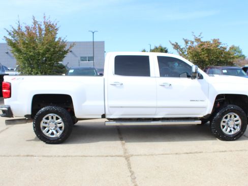 Used 2016 Chevrolet Silverado 2500 LTZ w/ Duramax Plus Package image 10