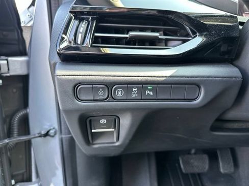 Used 2023 Acura MDX SH-AWD w/ Technology Package image 22