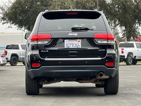 Used 2022 Jeep Grand Cherokee Limited image 5