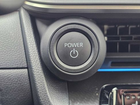 Used 2026 Toyota Prius Plug-In Hybrid image 34