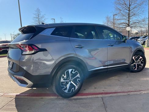 Used 2023 Kia Sportage EX image 6