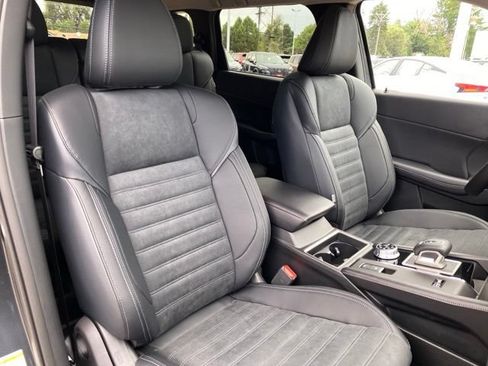 New 2026 Nissan Rogue SL AWD/4WD image 9