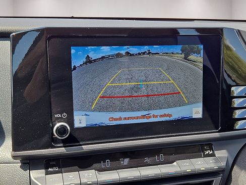 Used 2025 Toyota Camry LE FWD image 27