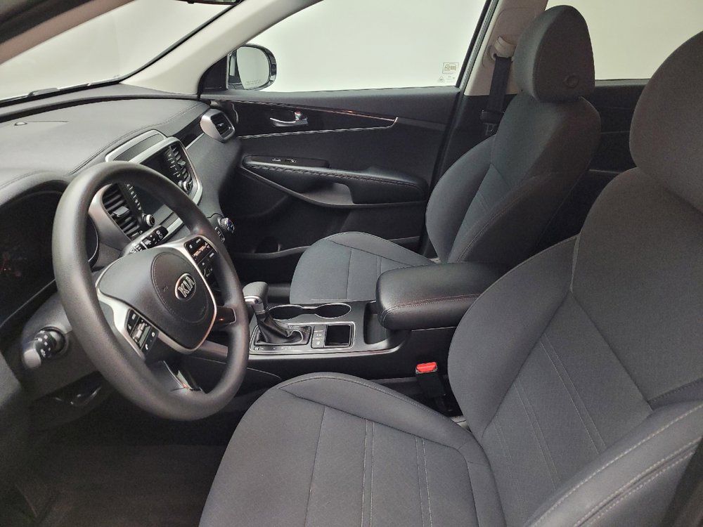 Used 2019 Kia Sorento AWD V6 image 17