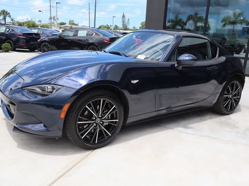 Used 2025 MAZDA MX-5 Miata RF Grand Touring RWD image 7